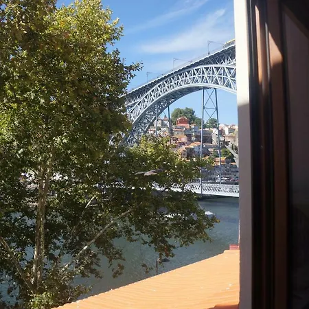 Amazing River Views - 2 Ensuit Bedrooms, Free Parking Διαμέρισμα